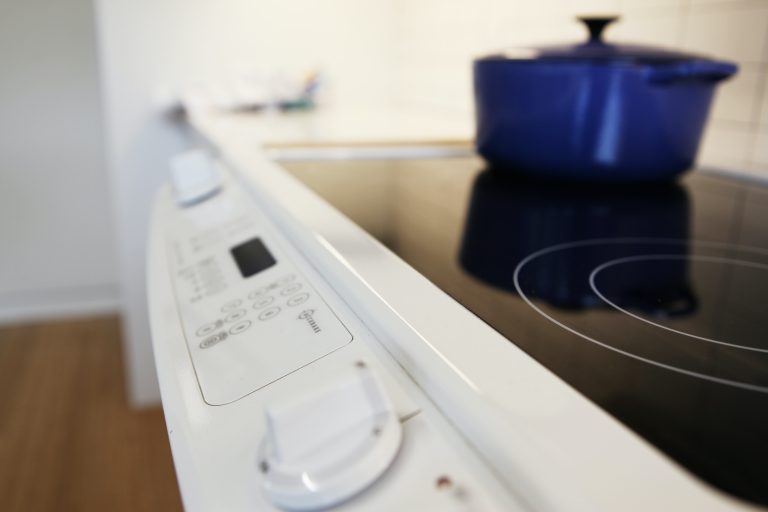 Induction cooktop vs radiant cooktop