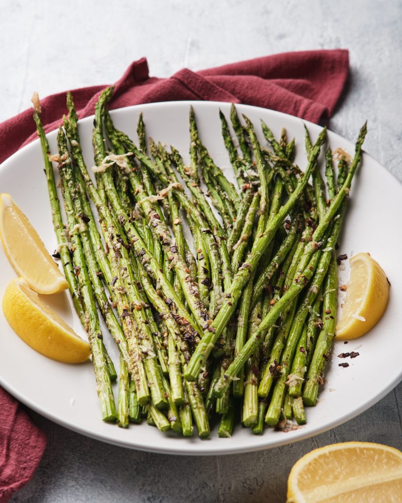 Plate of cooked asparagus 