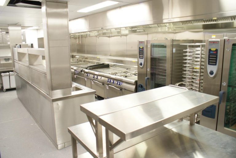 5 Tips On Choosing The Right Catering Equipment Supplier