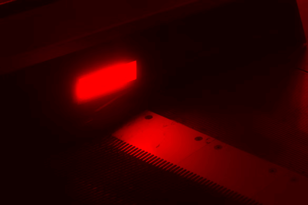 Red light therapy for beard growth in darkness