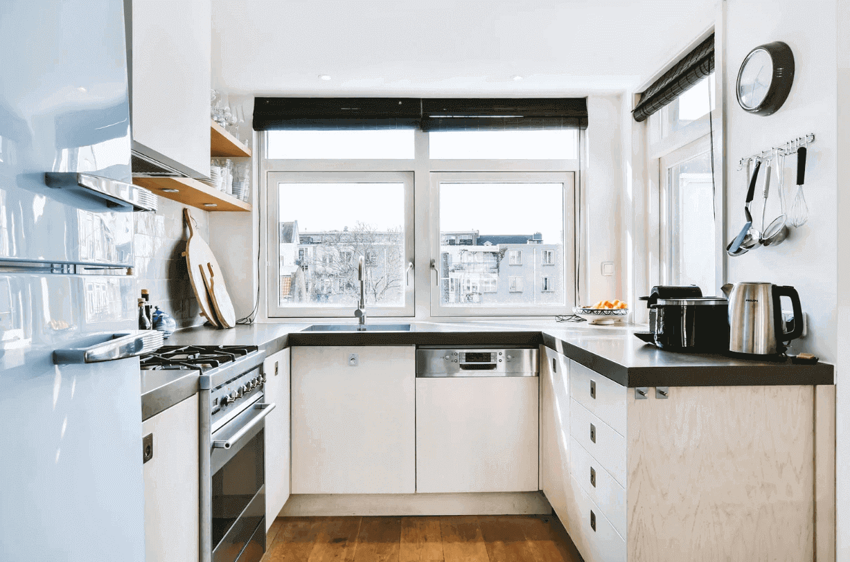 Strong Tools, Clean Cooking: The Role of Precision Welding in Creating Durable, Food-Safe Kitchen Gear Kelly Bejelly Food-Safe Kitchen