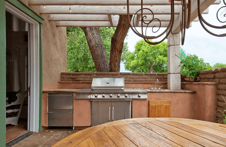 outdoor kitchen for home