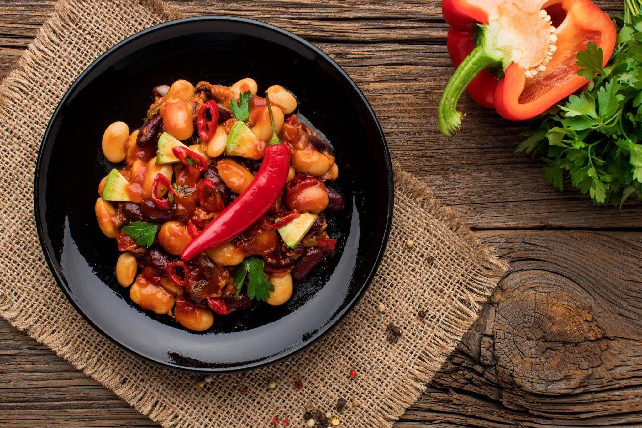 Black bowl of healthy vegetables for natural weight loss