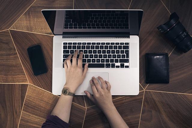 How to Use AI Without Losing Your Authentic Voice