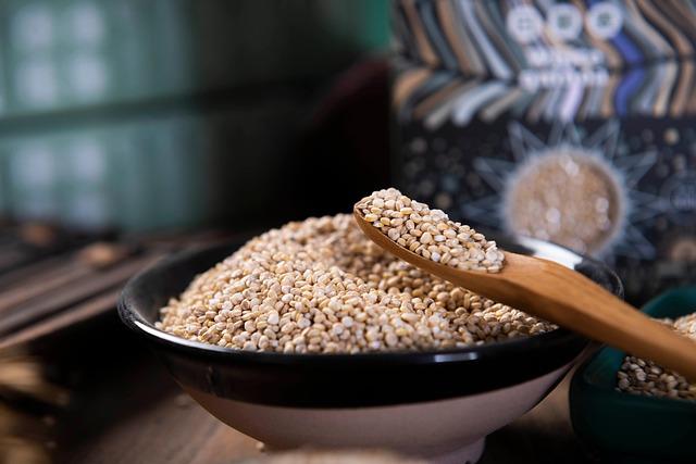 uncooked quinoa
