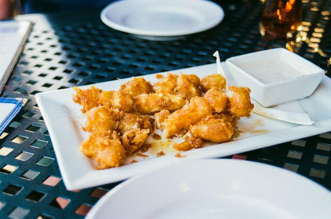 Cheese Curds for Home Cooks: Squeak, Freshness, Recipes Kelly Bejelly Fried cheese curds with dipping sauce are served