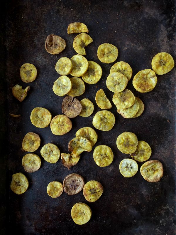 curried plantain chips