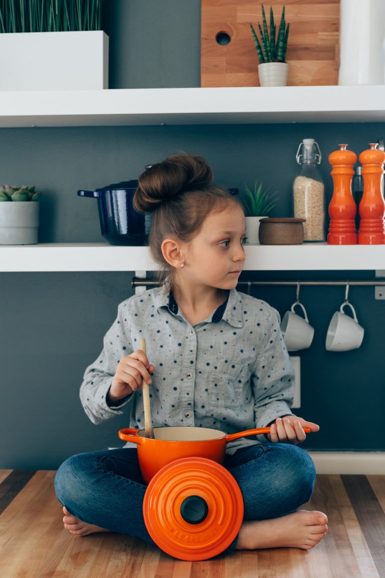 A Guide to Teaching Your Kids How to Cook