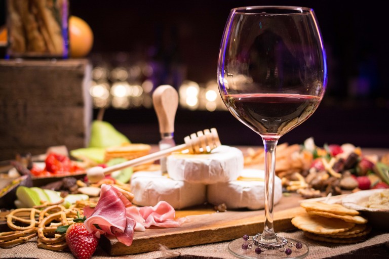 How To Pair Wine With The Food You Eat