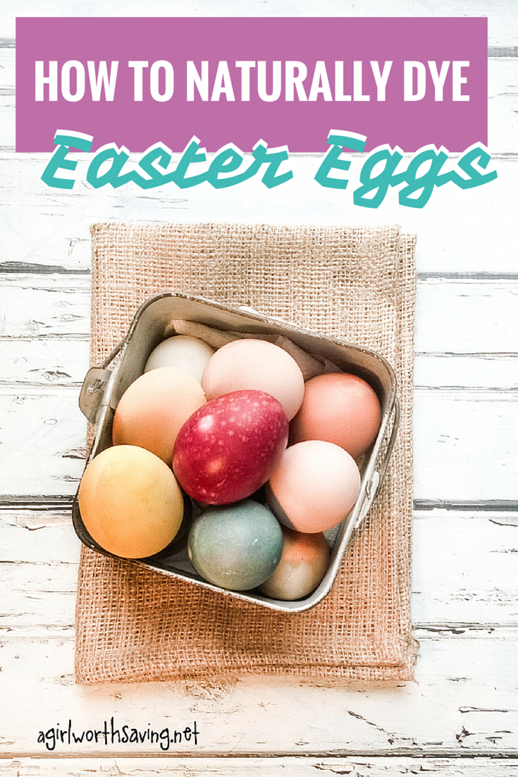 naturally dyes easter eggs