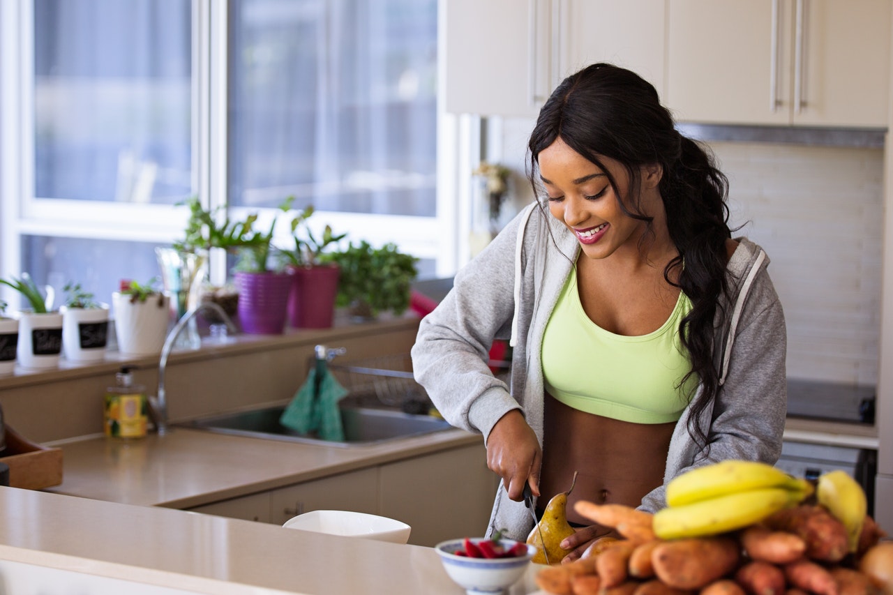 It’s important to maintain a healthy diet, no matter what your age but as we’re right in the middle of Winter, it can be very easy to scrap the healthy eating altogether. So if you need some motivation, here are some tips to take with you into the new year for a healthier you.